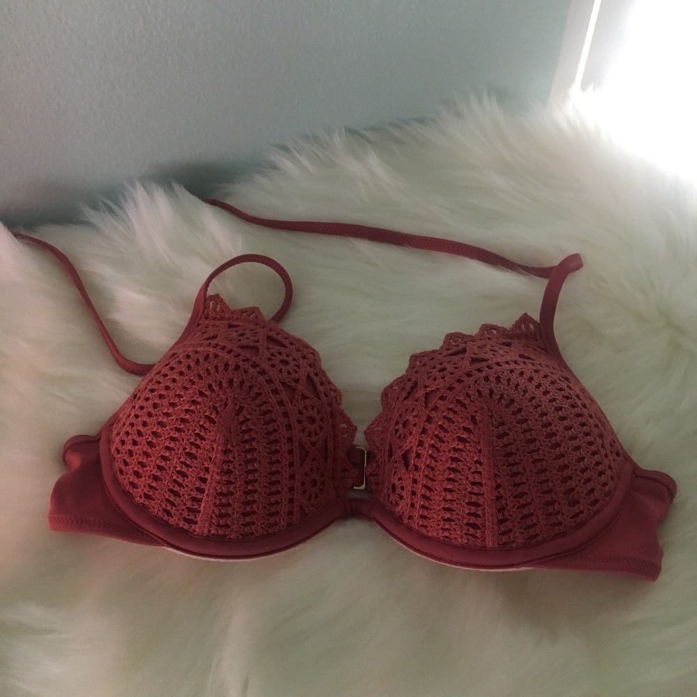 🎀 NWT shade & shore crotchet bikini top - Picture 1 of 6